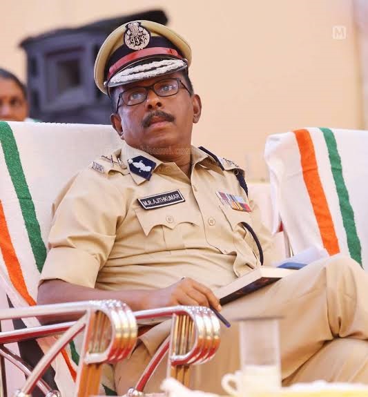 #അനധികൃത സ്വത്ത് സമ്പാദന കേസ്: വിജിലന്‍സ് കോടതി ഉത്തരവിനെതിരേ എം.ആര്‍ അജിത്കുമാര്‍ ഹൈക്കോടതിയില്‍