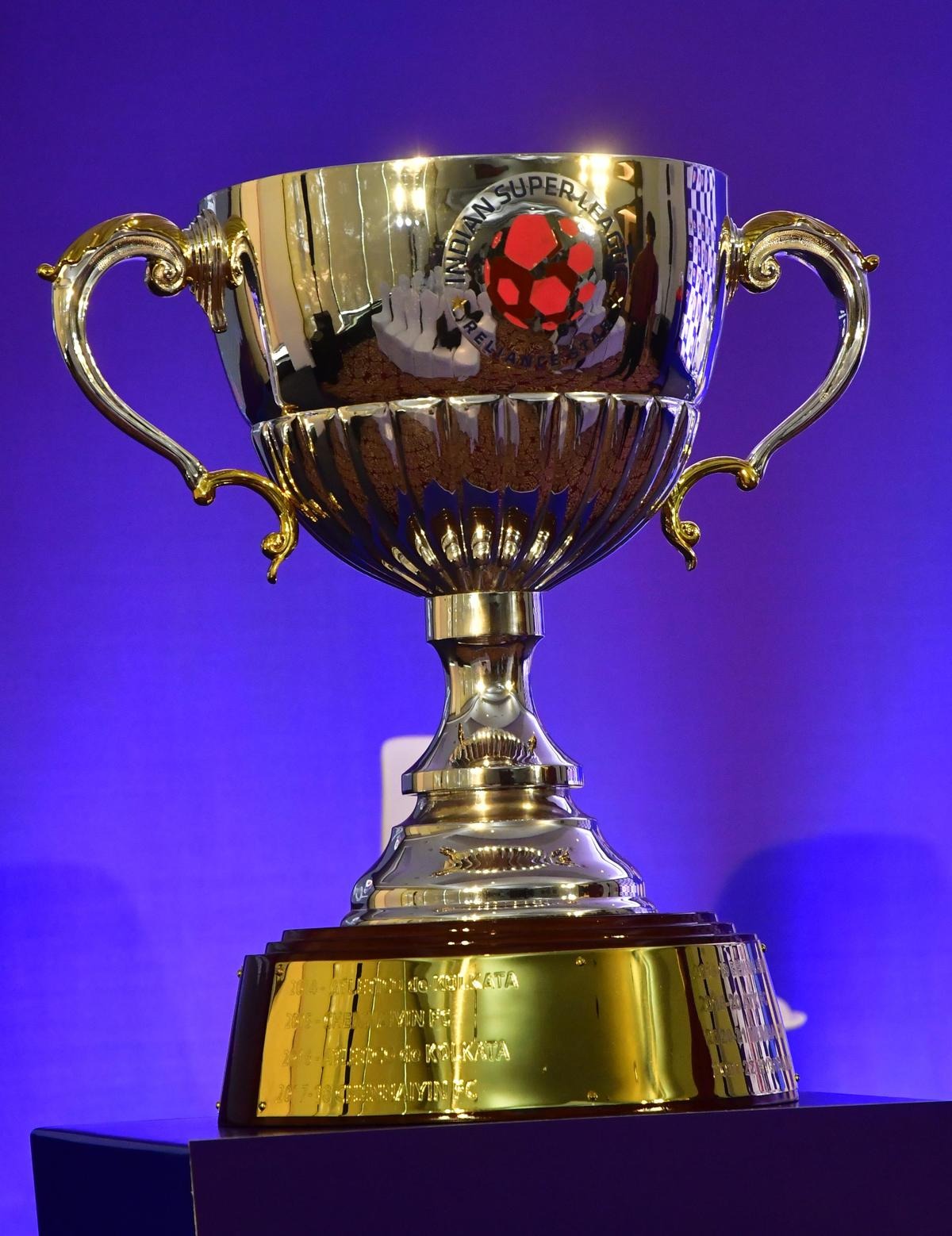 സ്‌പോണ്‍സര്‍മാരായില്ല; ഐഎസ്എല്‍ നടക്കുക രണ്ടോ മൂന്നോ വേദികളിൽ