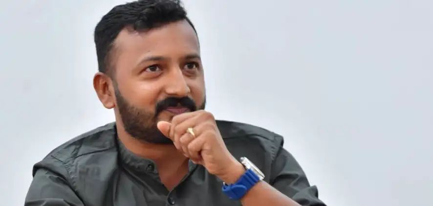 രാഹുൽ മാങ്കൂട്ടത്തിലിന്റെ ജാമ്യം റദ്ദാക്കണമെന്ന് പോലീസ്; കോടതിയിൽ നേരിട്ട് ഹാജരാകാൻ നിർദ്ദേശം