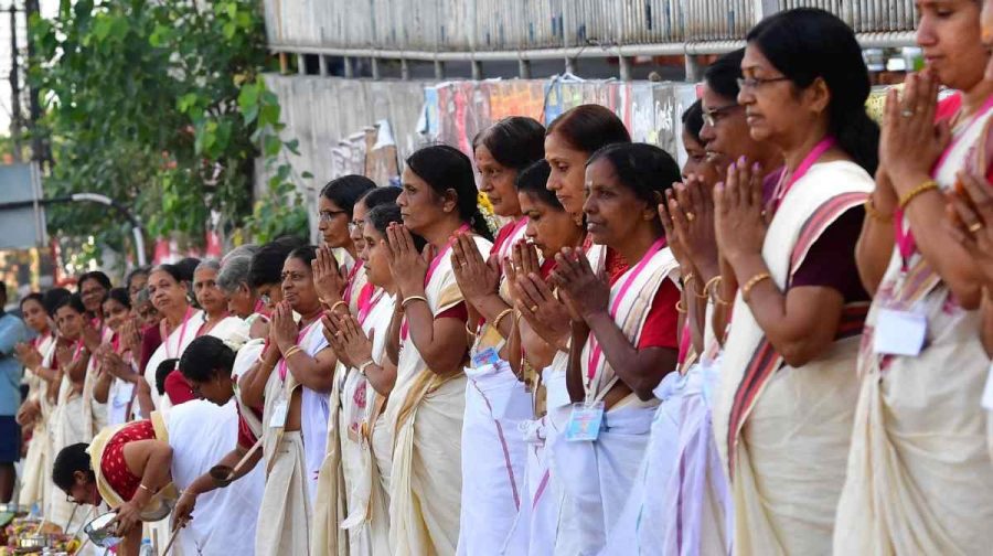 അനന്തപുരിയിൽ ഭക്തിയുടെ കനൽക്കടൽ; ആറ്റുകാൽ പൊങ്കാല ഇന്ന്