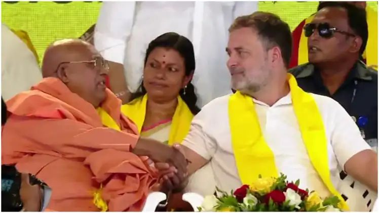 രാഹുല്‍ ഗാന്ധി ശിവഗിരിയില്‍: ഗുരു-ഗാന്ധി സമാഗമ ശതാബ്ദി ആഘോഷം ഉദ്ഘാടനം ചെയ്തു