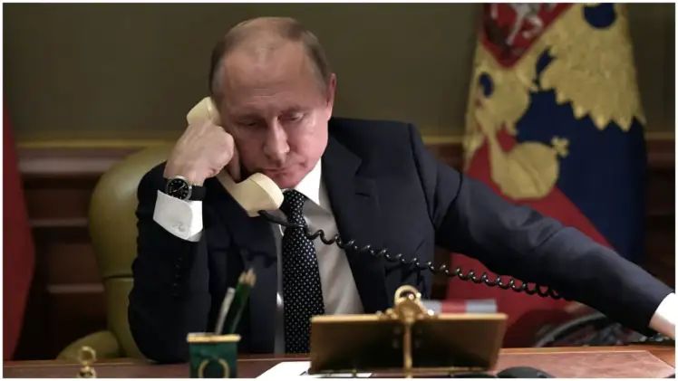 പുടിന്റെ നിർണായക ഇടപെടൽ: ഇറാൻ പ്രസിഡന്റുമായി ഫോണിൽ സംസാരിച്ചു; സംഘർഷം ഉടൻ അവസാനിപ്പിക്കണമെന്ന് ആവശ്യപ്പെട്ടു